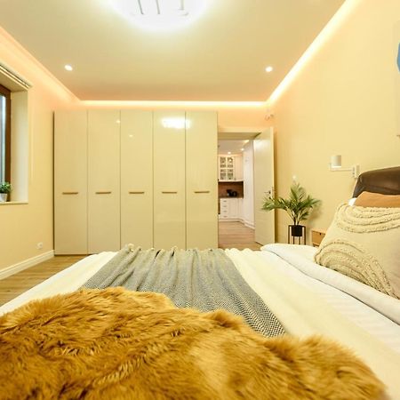 Green Leafy Brasov - Ideal 2 Bedroom Apartment Ngoại thất bức ảnh