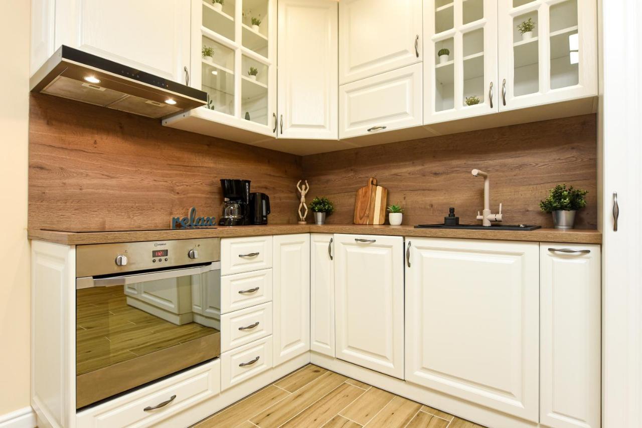 Green Leafy Brasov - Ideal 2 Bedroom Apartment Ngoại thất bức ảnh