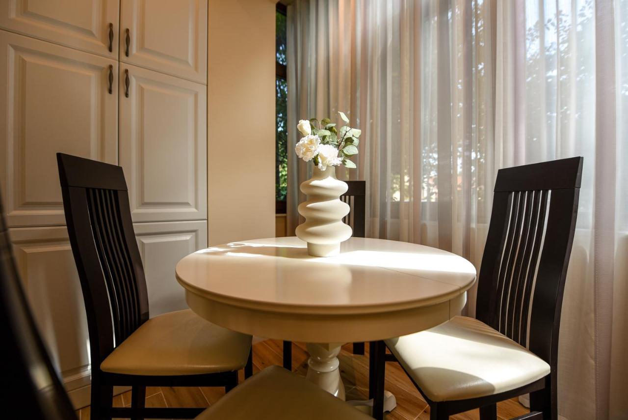 Green Leafy Brasov - Ideal 2 Bedroom Apartment Ngoại thất bức ảnh
