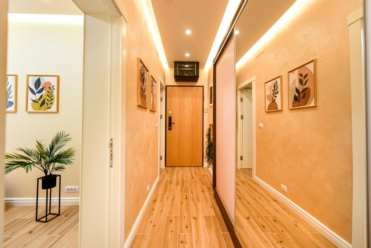 Green Leafy Brasov - Ideal 2 Bedroom Apartment Ngoại thất bức ảnh