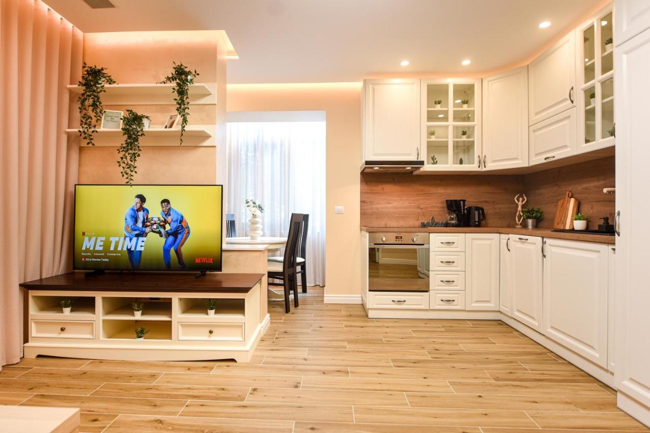 Green Leafy Brasov - Ideal 2 Bedroom Apartment Ngoại thất bức ảnh