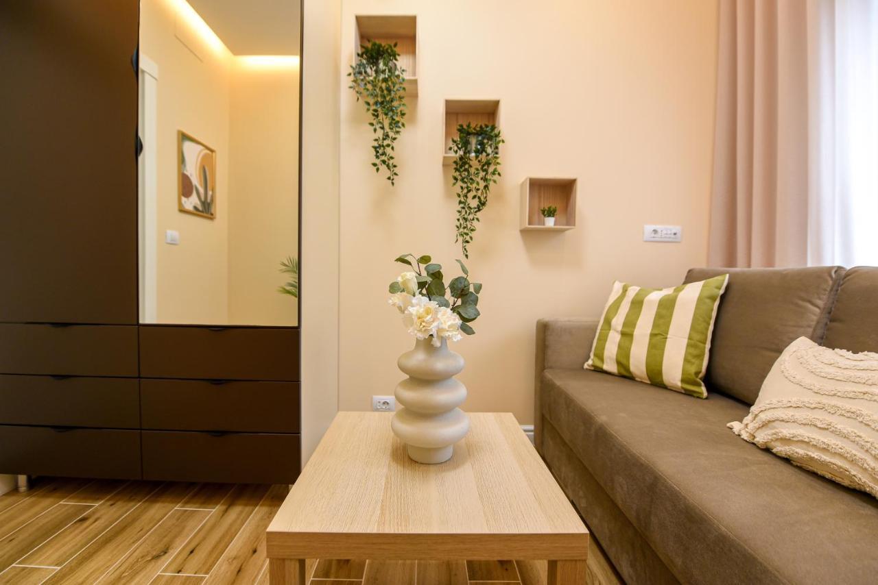 Green Leafy Brasov - Ideal 2 Bedroom Apartment Ngoại thất bức ảnh